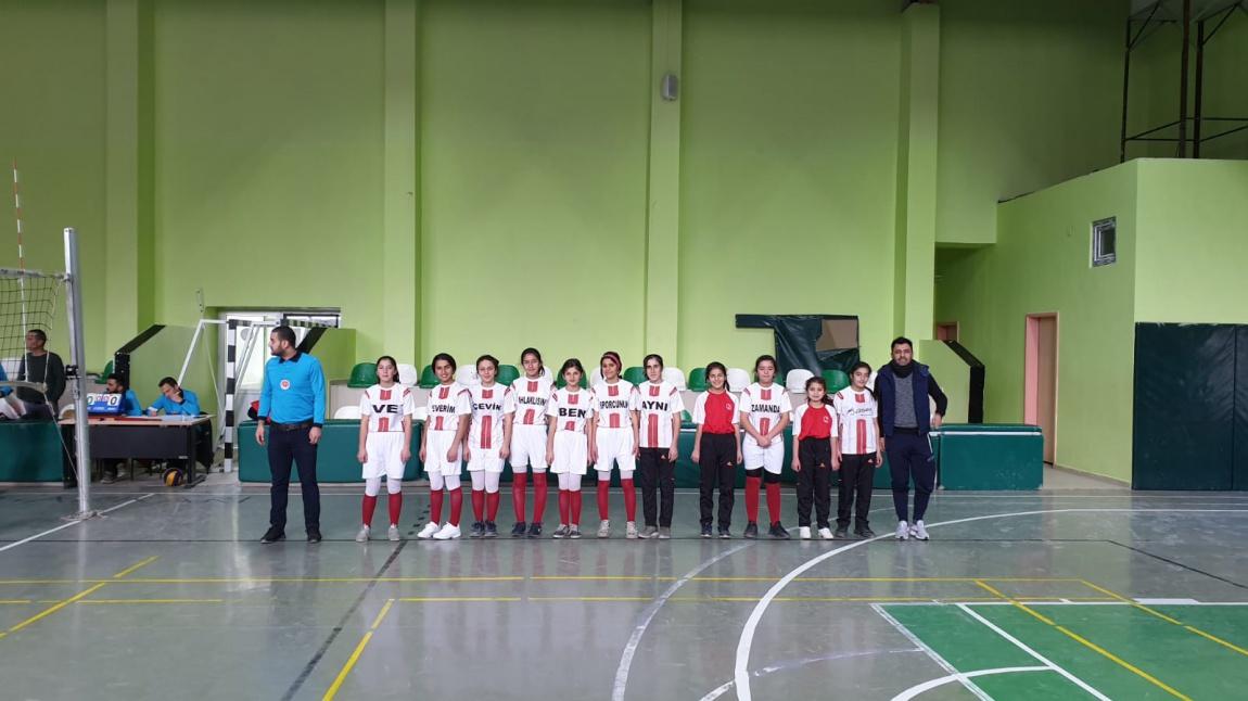 Akçalı Köyü YBO Kız Voleybol Takımı İlk Galibiyerini Aldı...